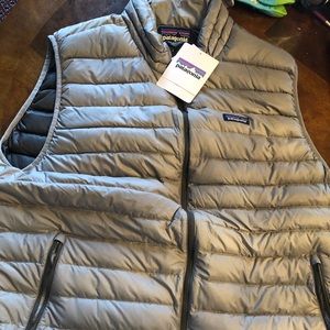 NWT Patagonia Men’s Down Vest - XXL
